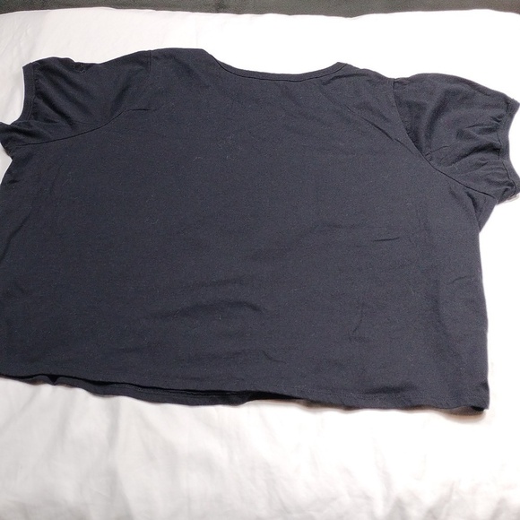 The vinyl icons women's shirt size 5X - Picture 6 of 8